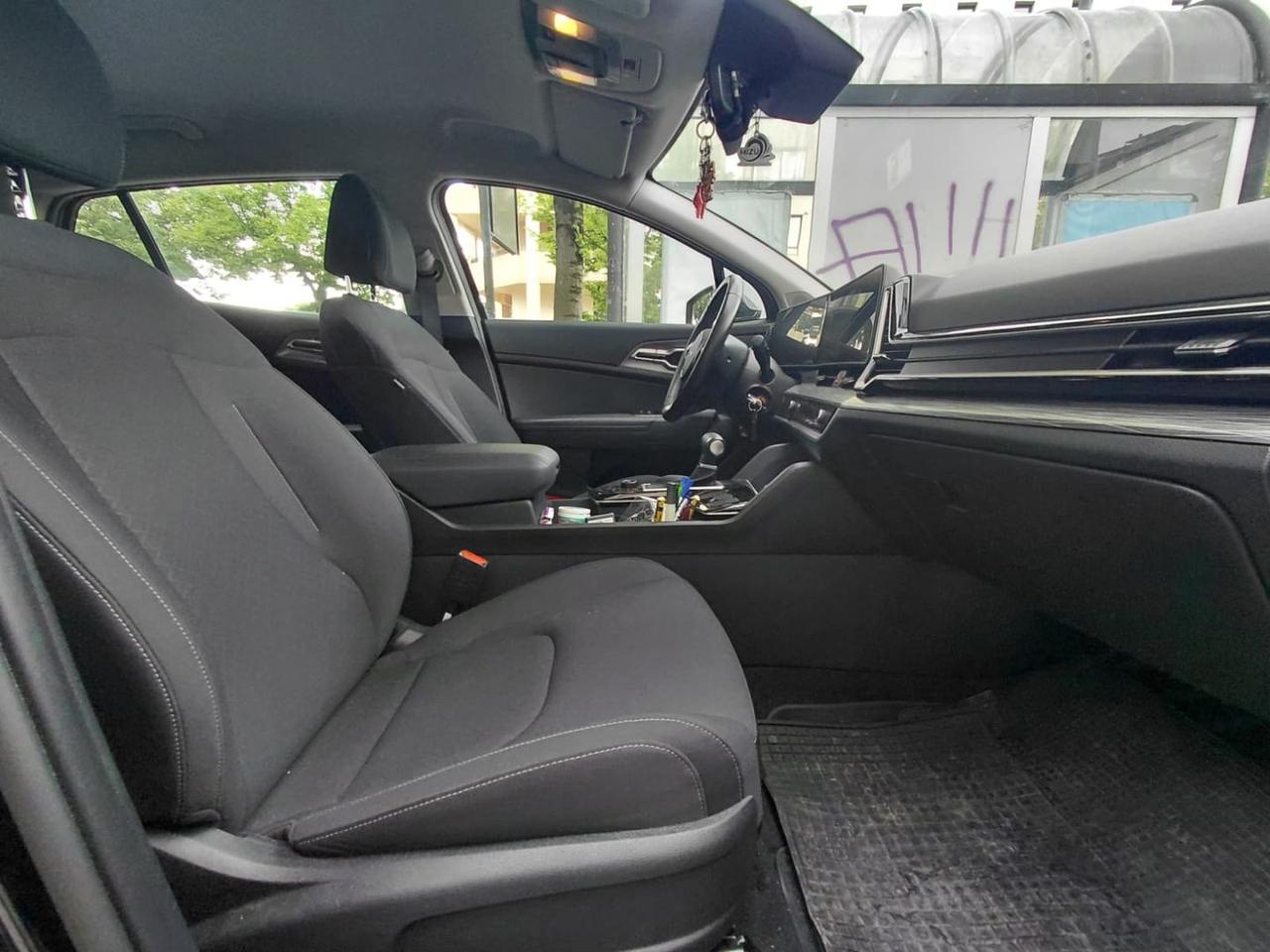 Kia Sportage Business 1.6 T-GDI 48V MHEV #10790