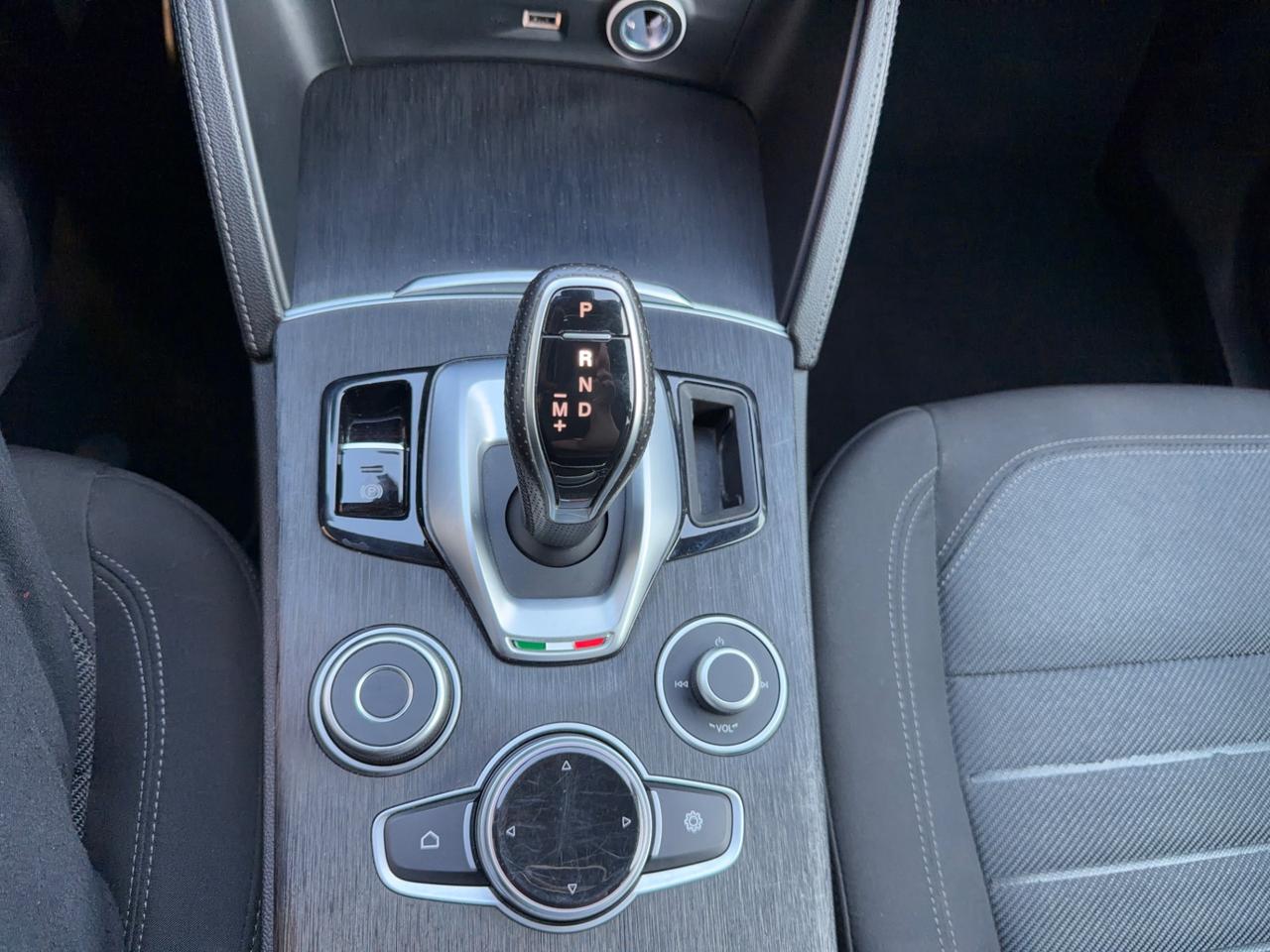 Alfa Romeo Stelvio 2.2 MJT 160 CV Sprint 08/2022