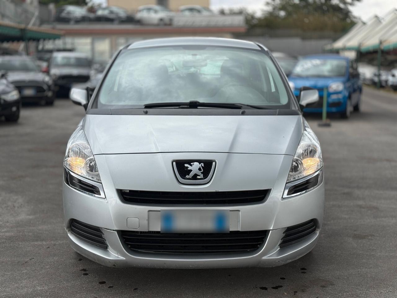 Peugeot 5008 1.6 HDi 112CV 7 POSTI