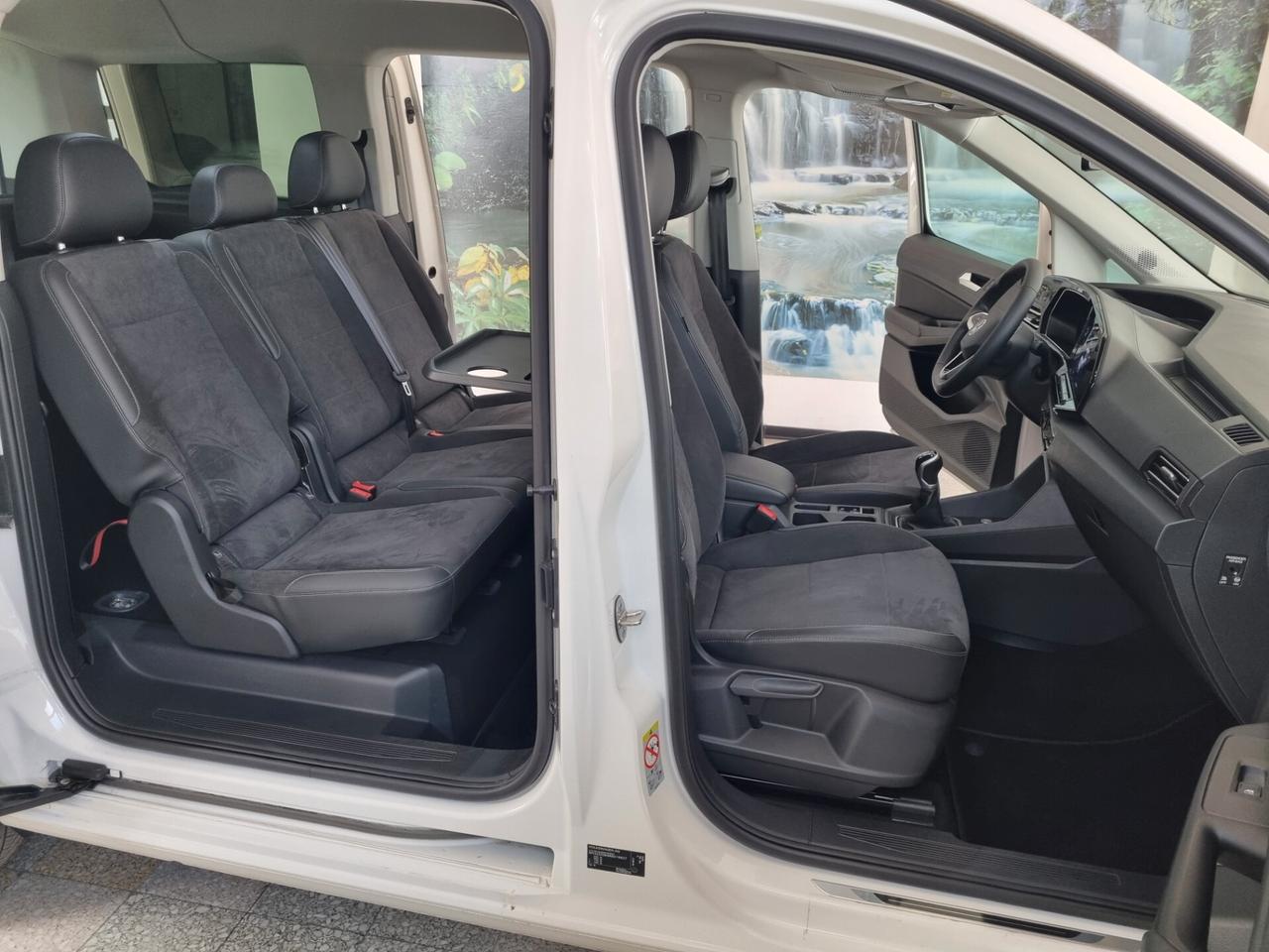 Volkswagen Caddy 1.5 TGI 130cv Style Maxi UNICA IN TUTTA EUROPA!