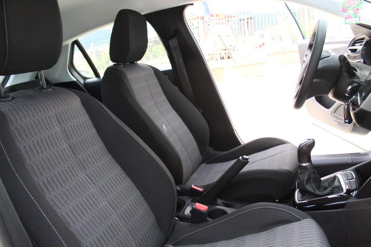 OPEL - Corsa - 1.2 Edition