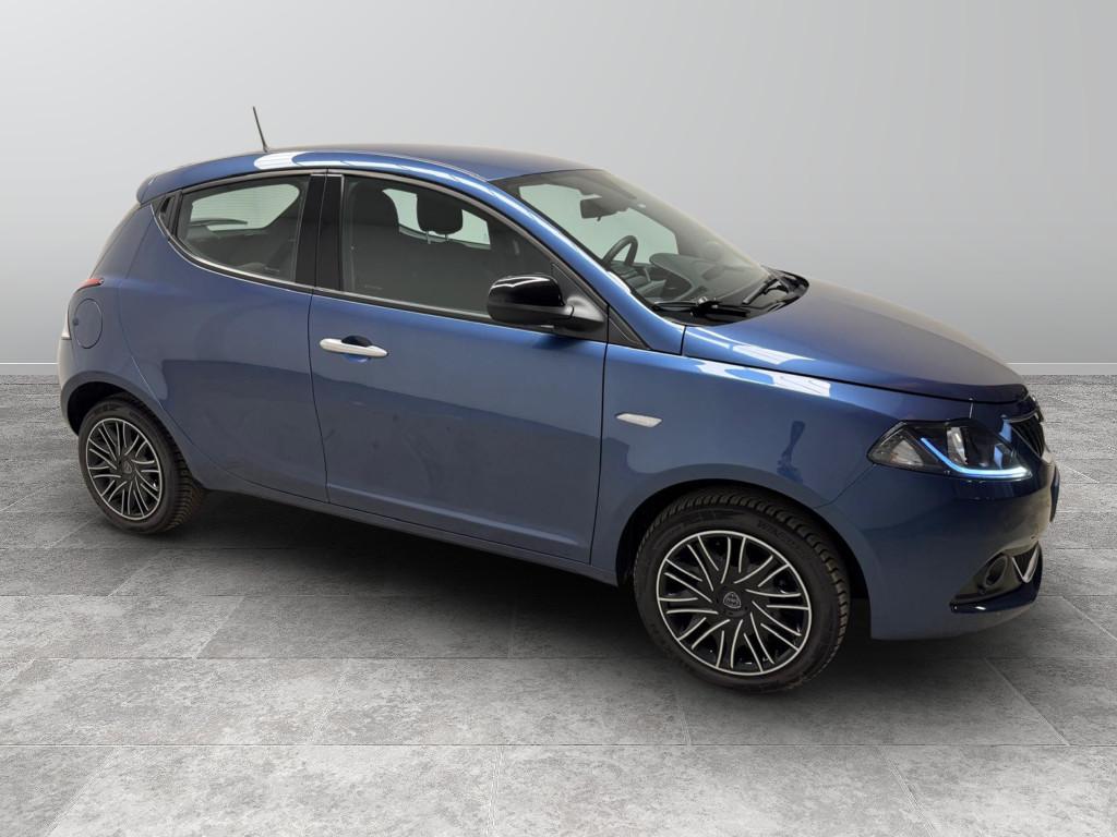 LANCIA Ypsilon III 2021 - Ypsilon 1.0 firefly hybrid Gold s&s 70cv