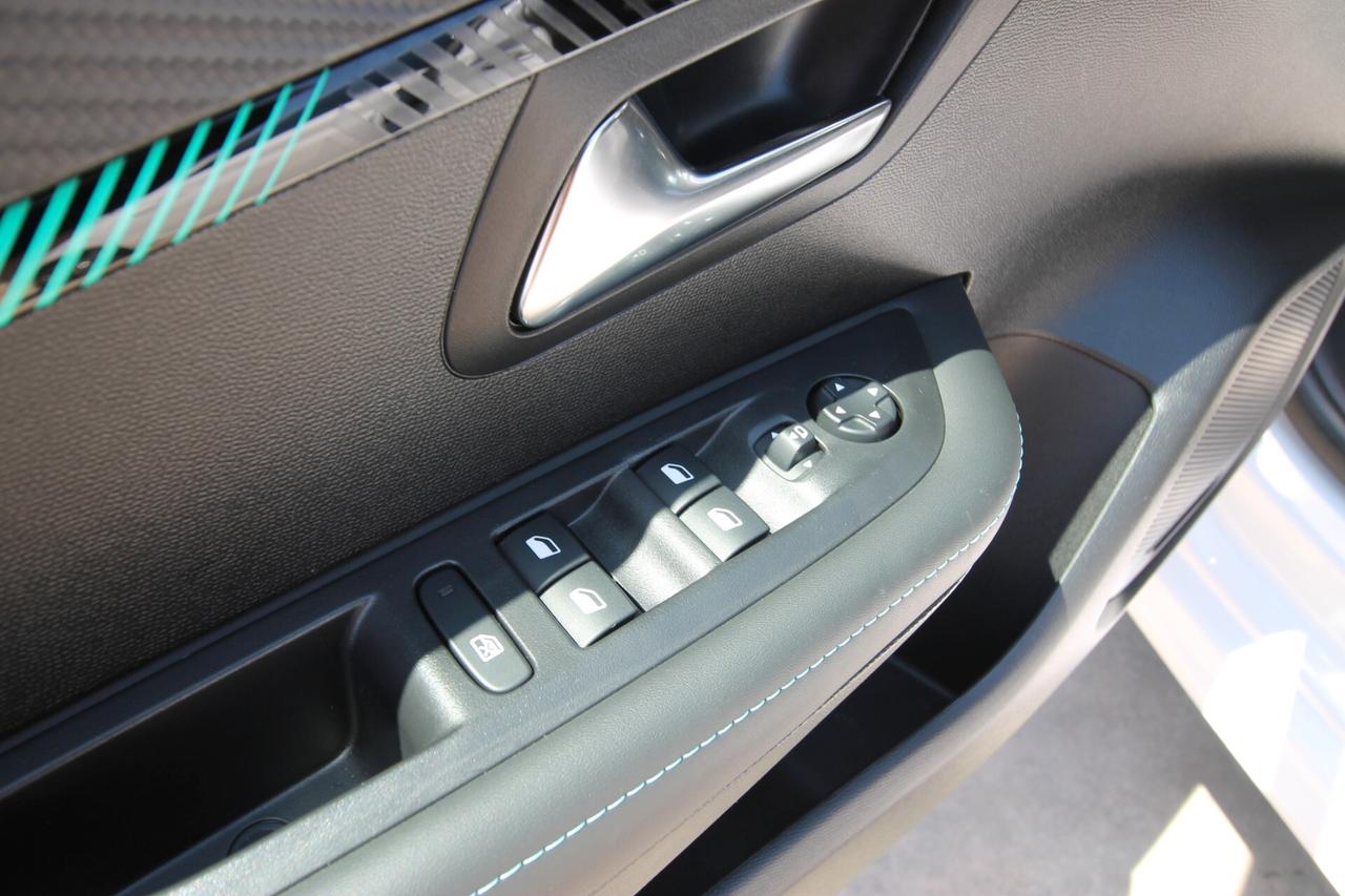 Peugeot 208 5p 100 EAT8 Allure Pack | 2023