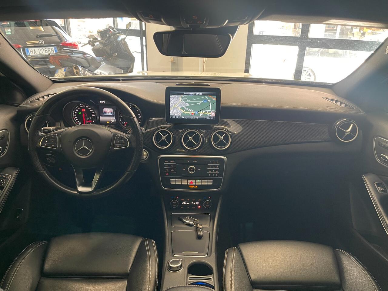 Mercedes-benz GLA 200d AMG EDITION 136cv