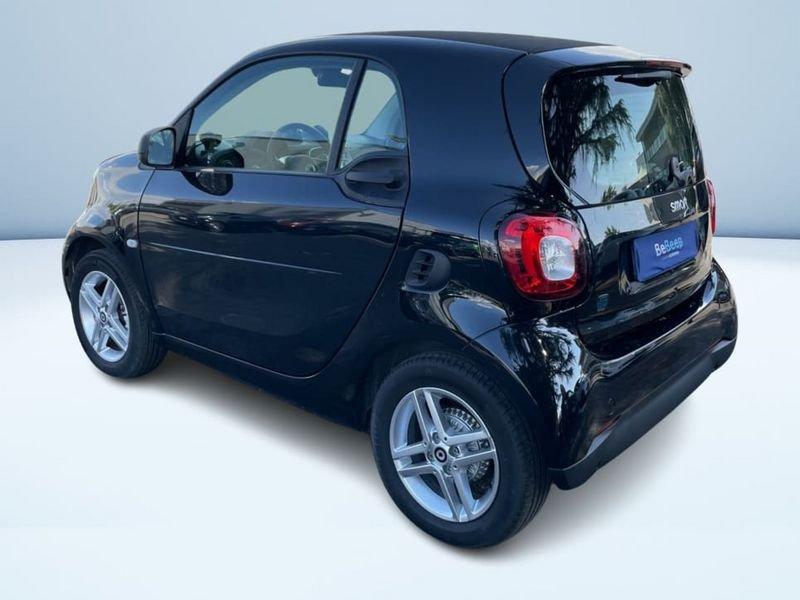 smart fortwo EQ PURE 4,6KW