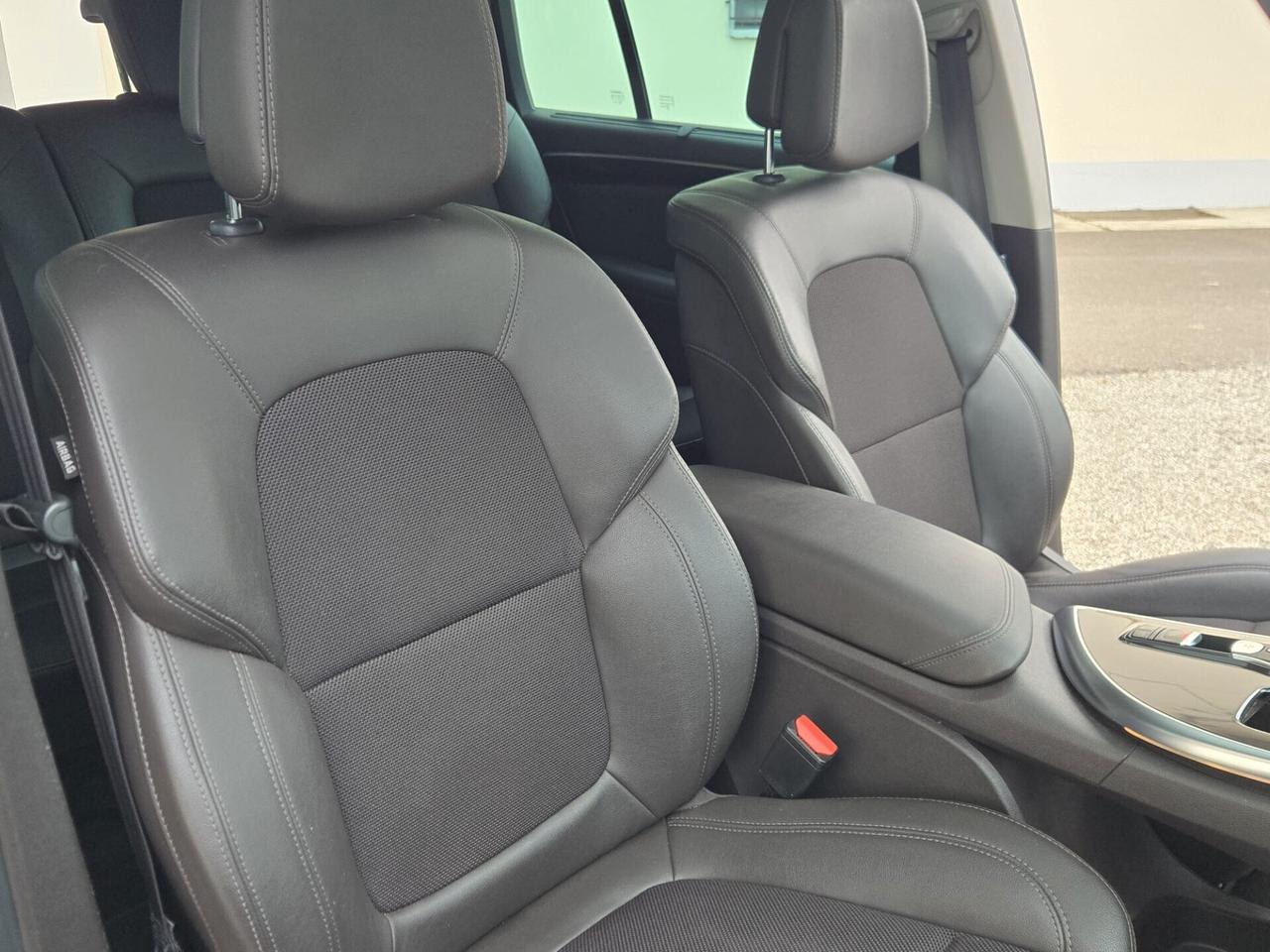 Renault Espace dCi 160CV Energy Initiale Paris 4Control 7 POSTI