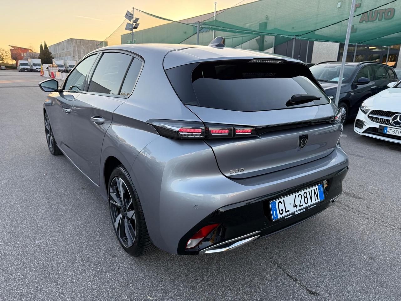 Peugeot 308 Berlina 1.5 130 Cv EAT8 Allure Pack