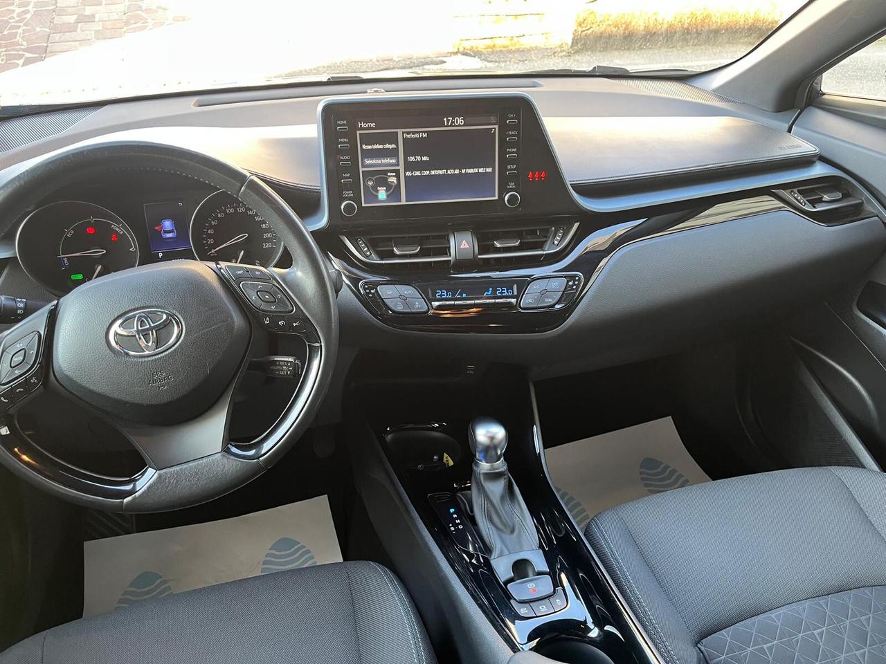 Toyota C-HR 2.0 Hybrid E-CVT Trend