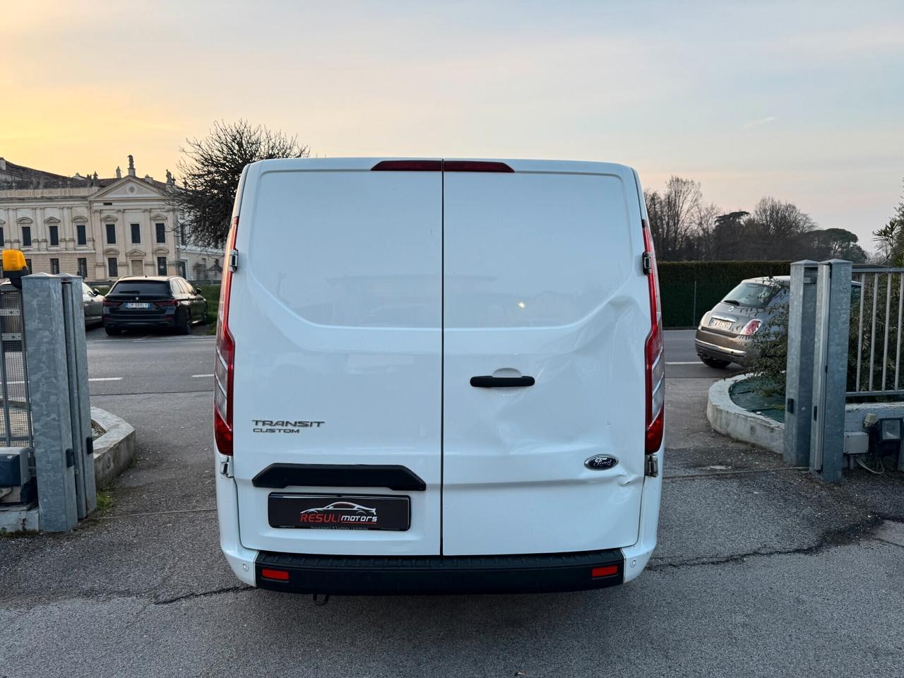 Ford Transit Custom 300 2.0 EcoBlue 130 aut. PL Furgone Titanium