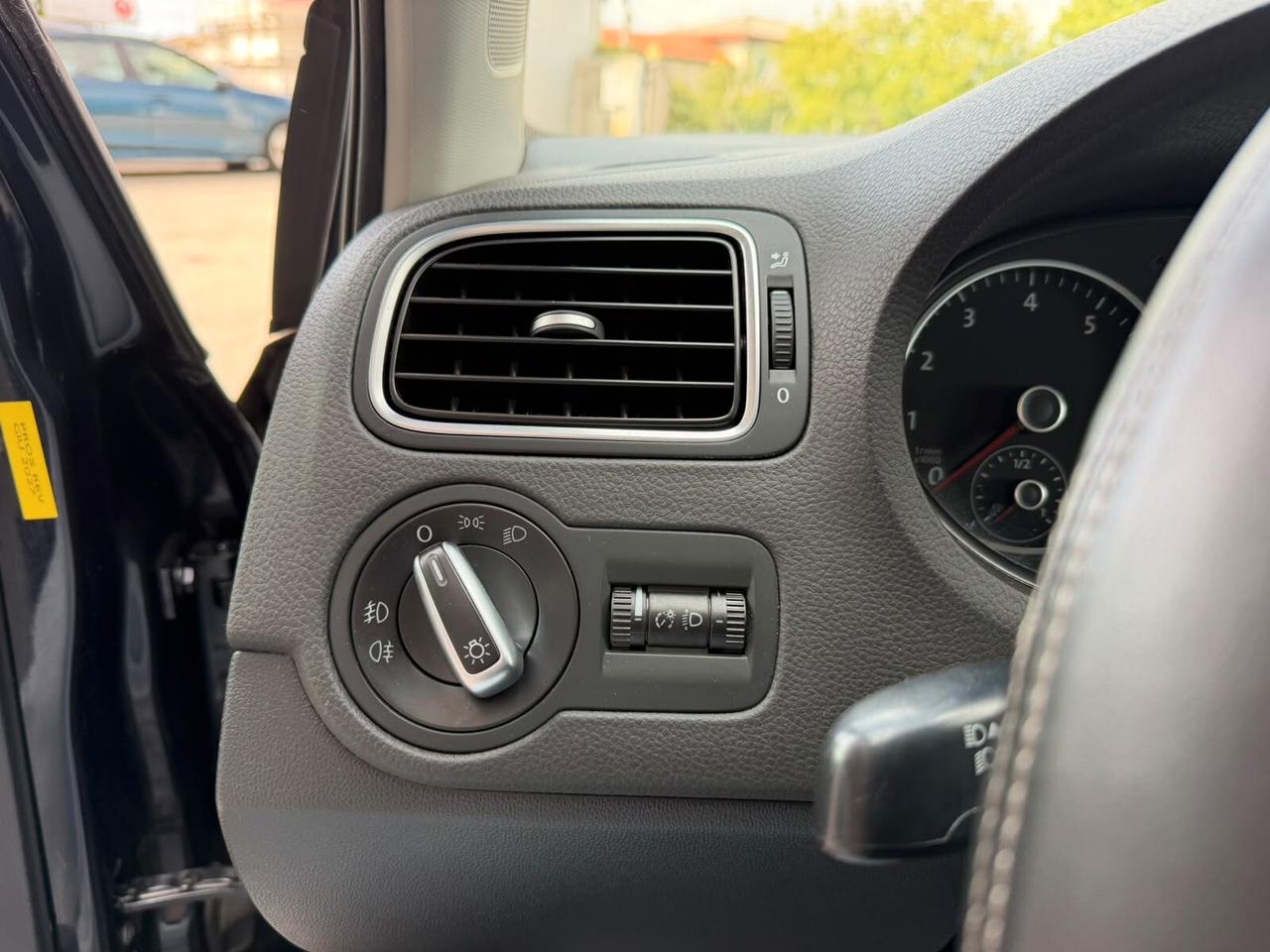 Volkswagen Polo 1.6 GPL Neopatentati