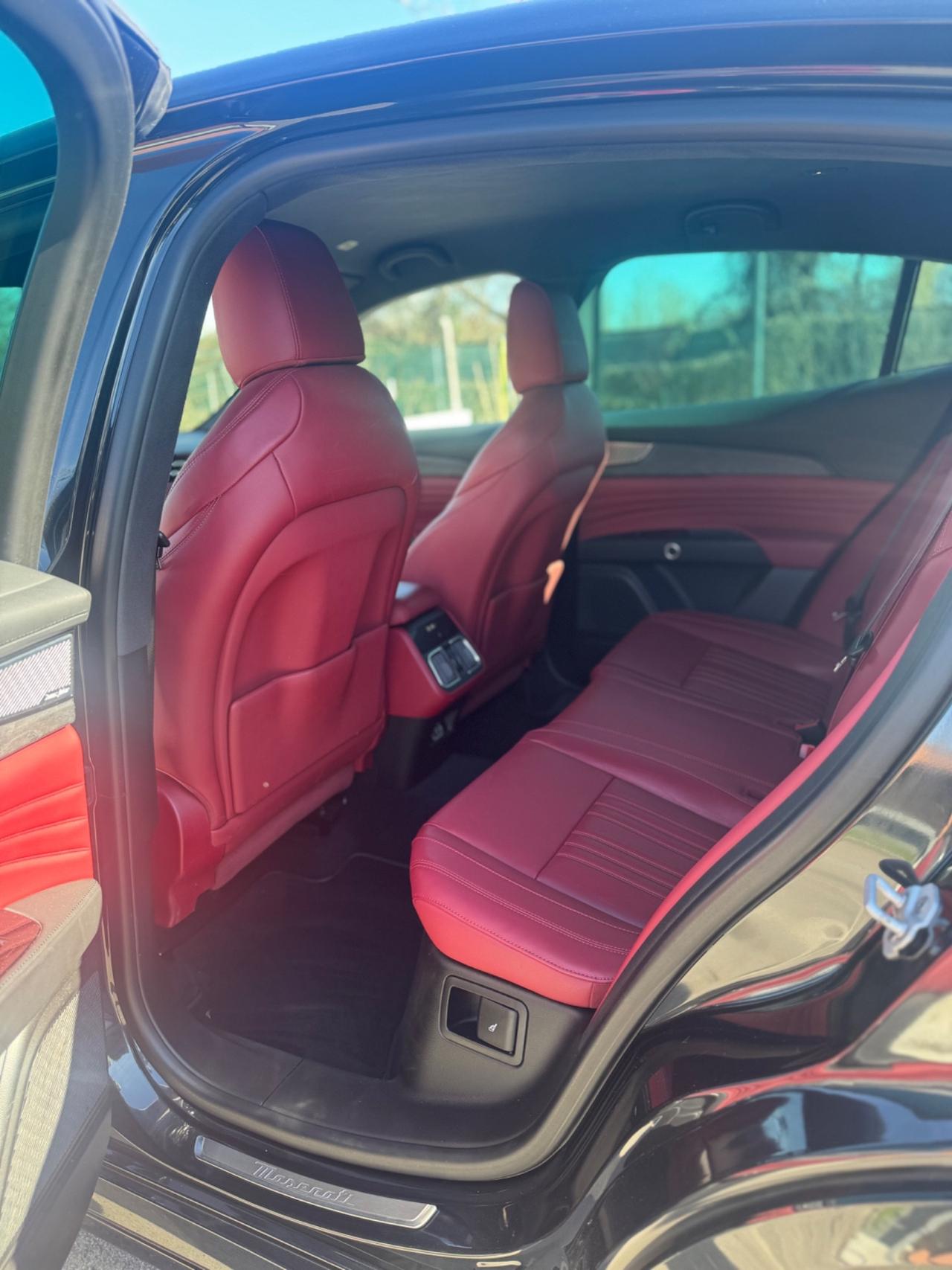 Maserati Grecale MHEV 330 CV AWD Modena