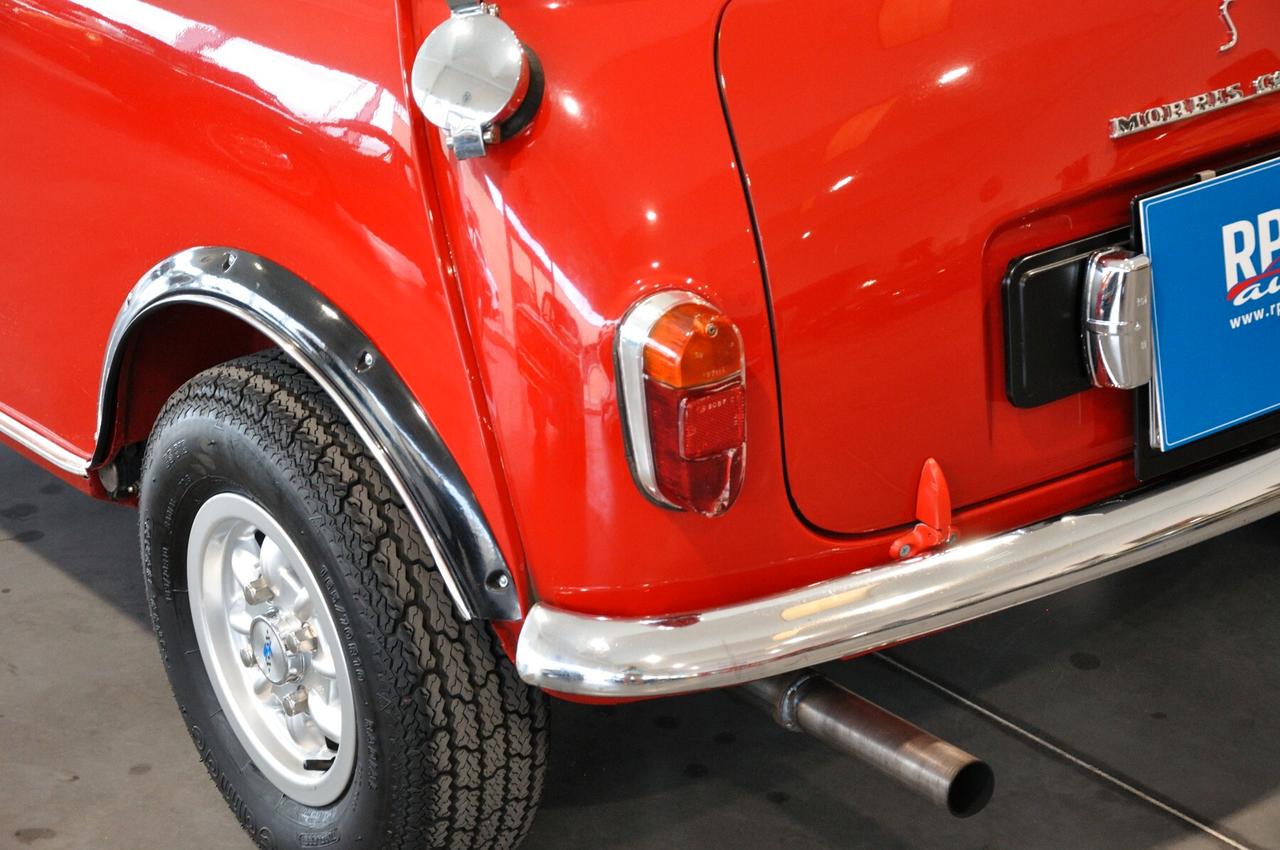 Innocenti Mini replica Morris Cooper S 1275