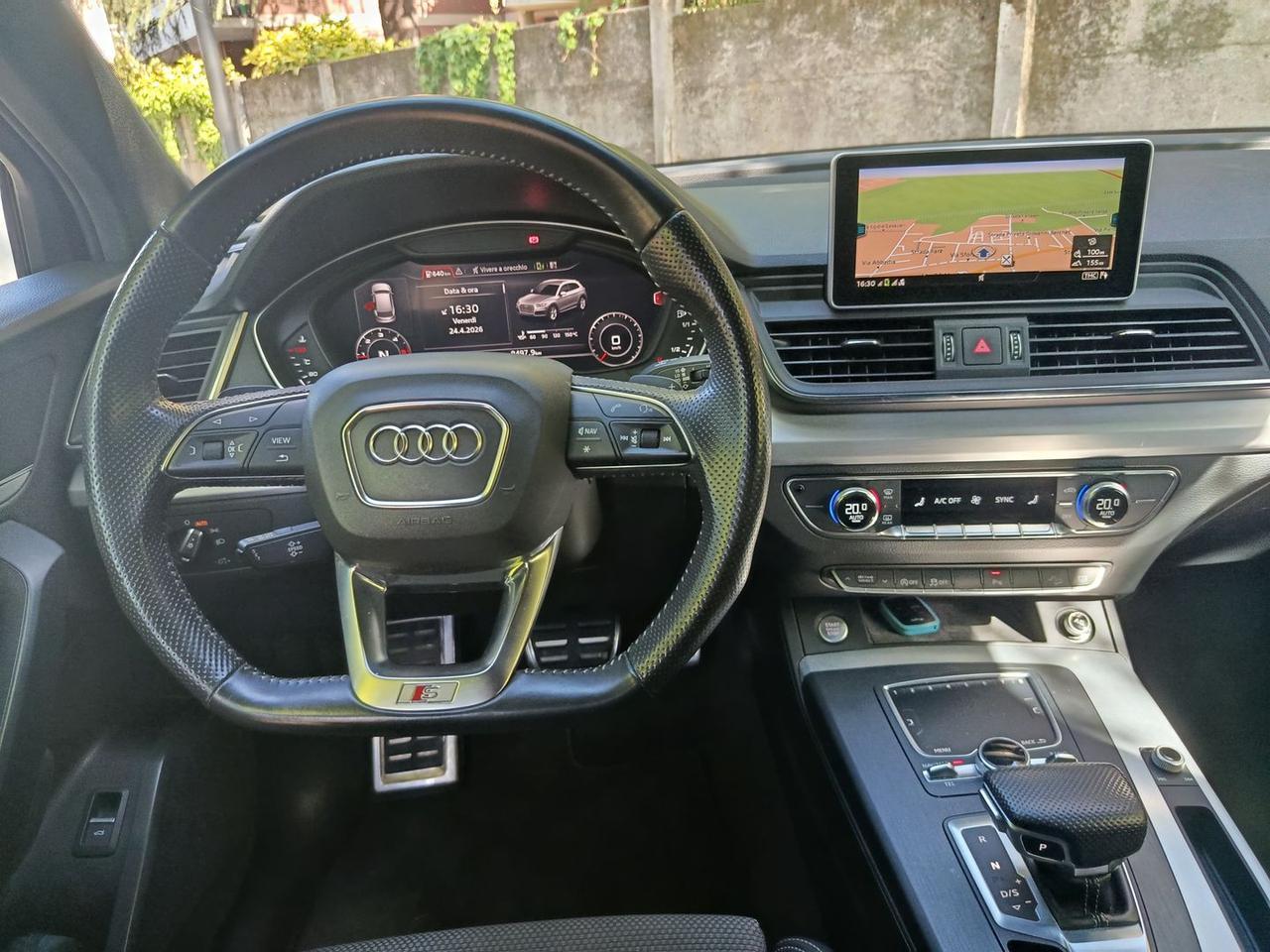 Audi Q5 S Line Plus 2.0 40 TDI #10559
