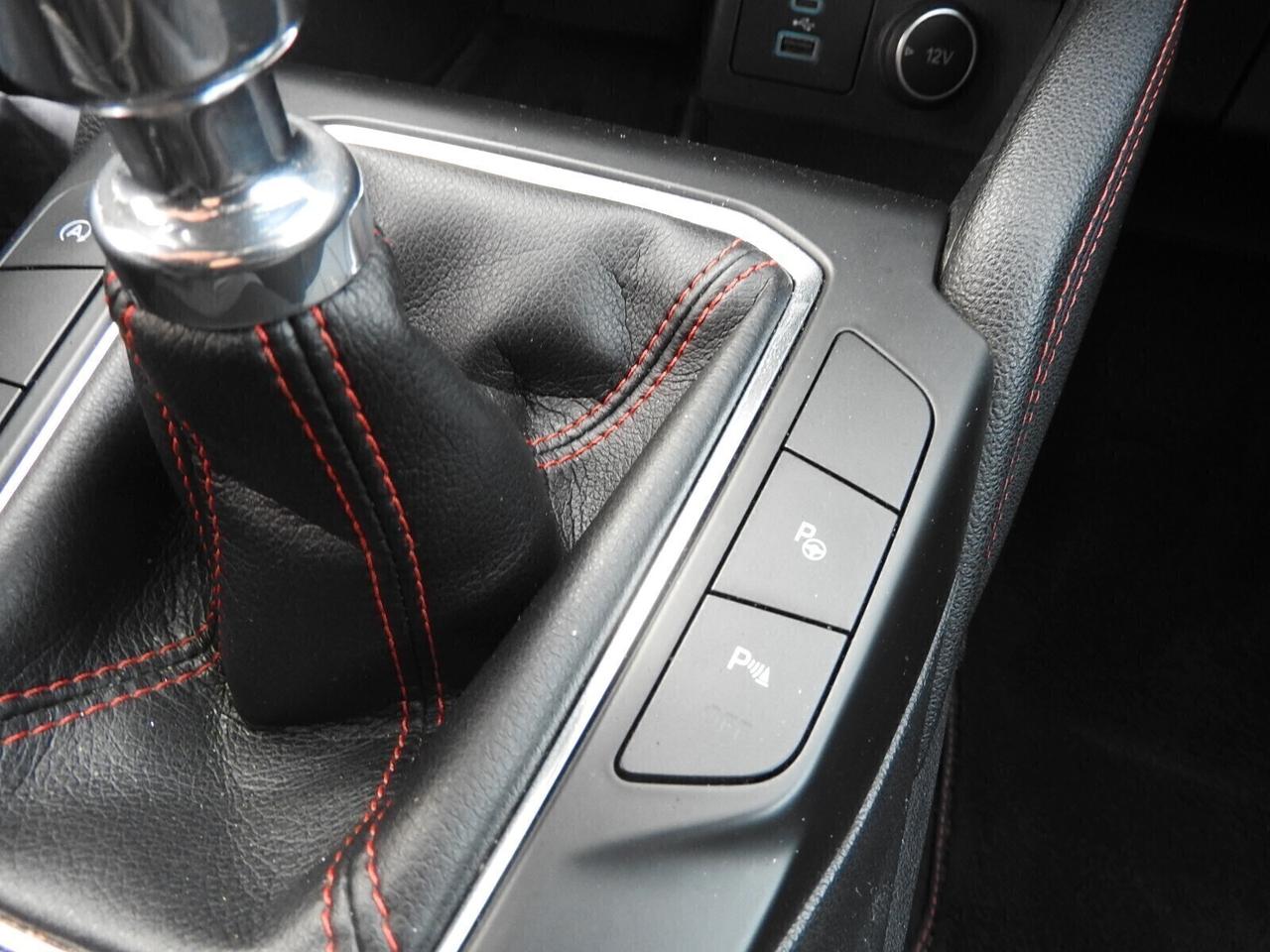 Ford KUGA 2.0 DIESEL/Hybrid ST-Line