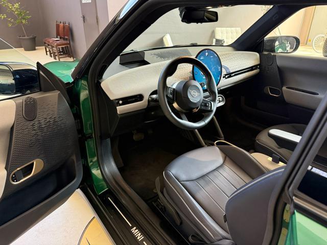 MINI Cooper E Cooper E Favoured BRITISH RACIG GREEN