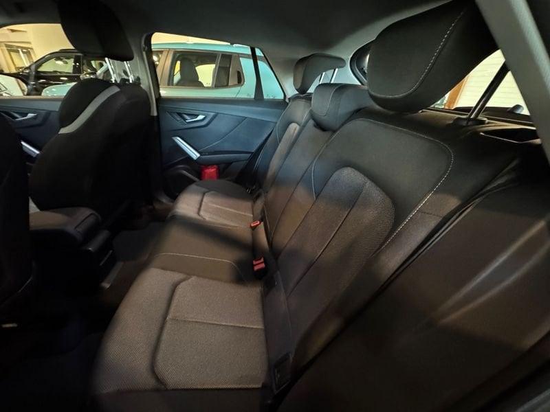 Audi Q2 Q2 30 TFSI Business Design