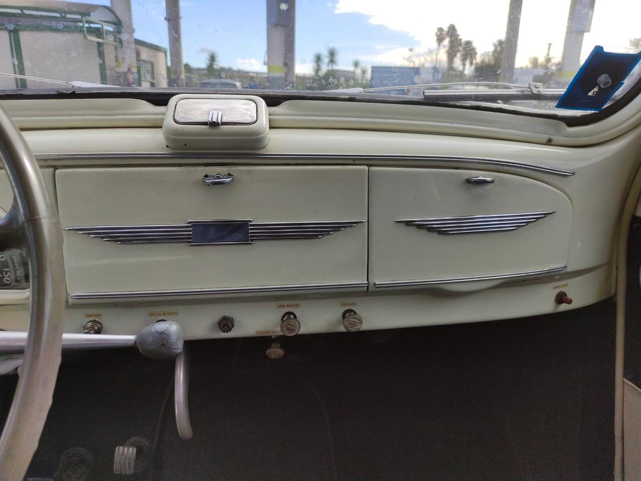 Peugeot 203 C anno 1955