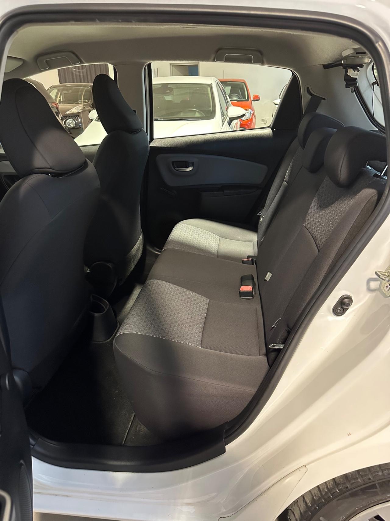 Toyota Yaris 1.0 5 porte Lounge