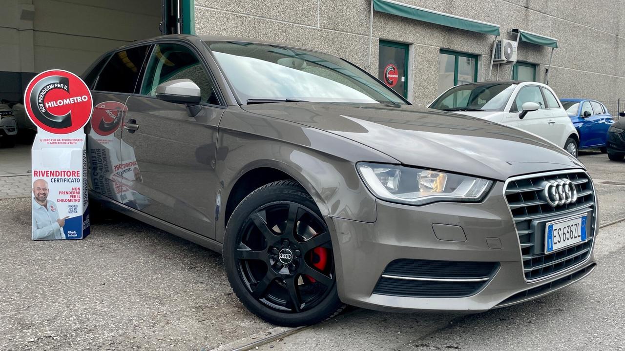 AUDI A3 SPORTBACK 1.6 TDI S-TRONIC AMBITION 110CV - NEOPATENTATI