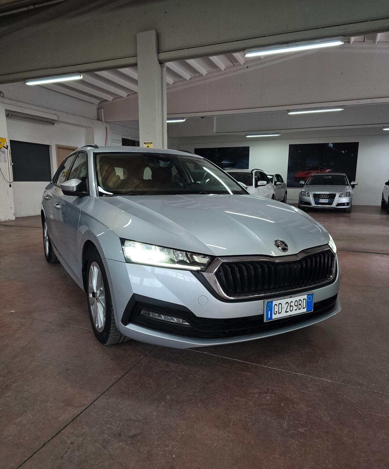 Skoda Octavia 2.0 TDI EVO station Wagon Executive