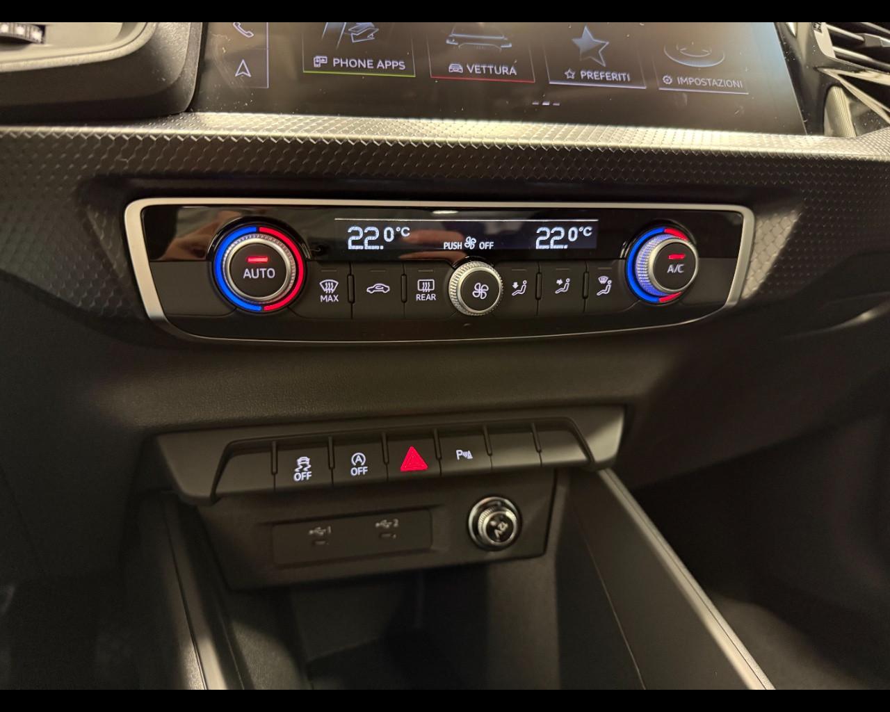 AUDI A1 ALLSTREET 30 TFSI S-TRONIC IDENTITY CONTRAST