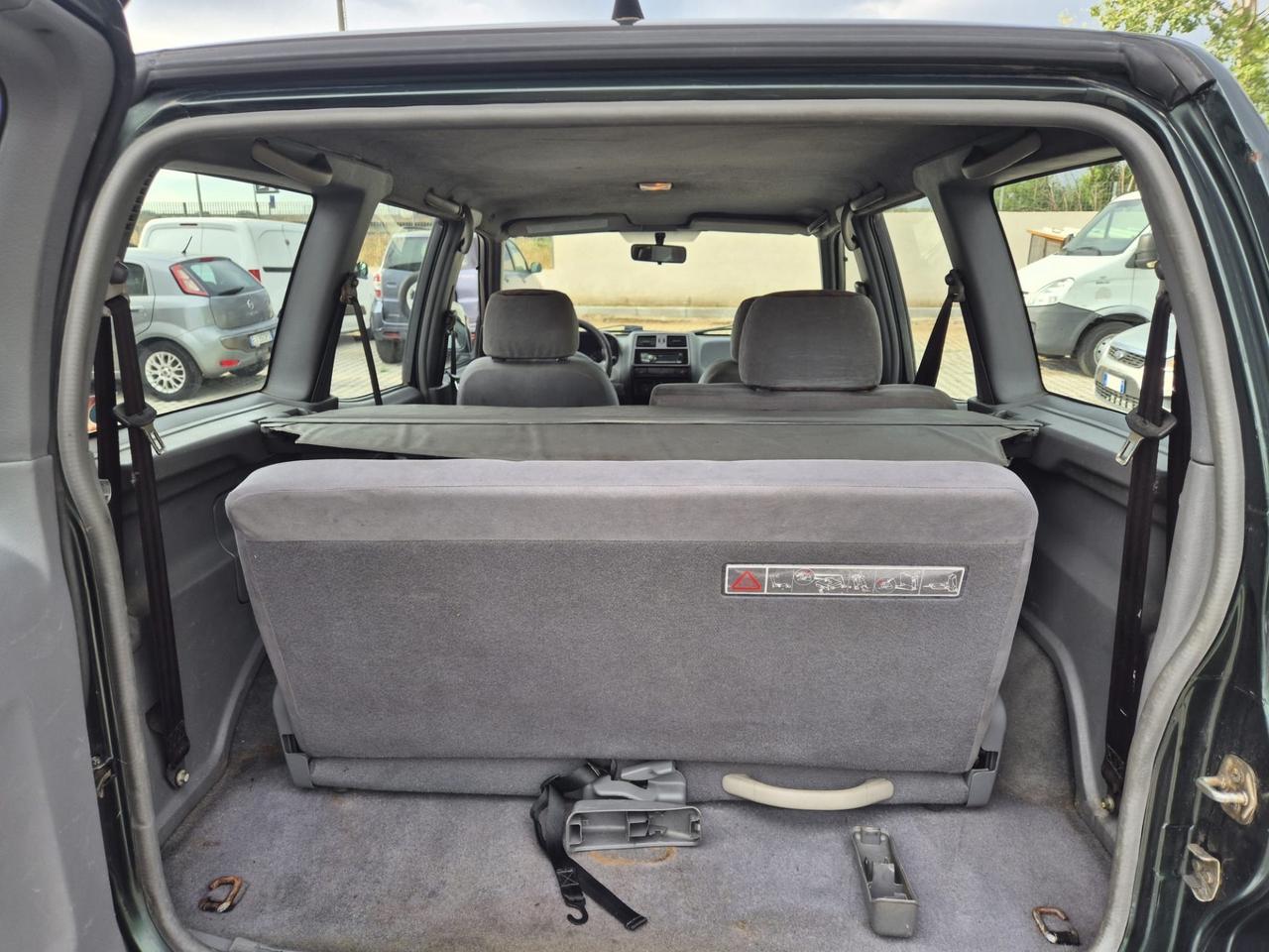 Nissan Terrano II 2.7 Tdi 5 porte SE 7 POSTI