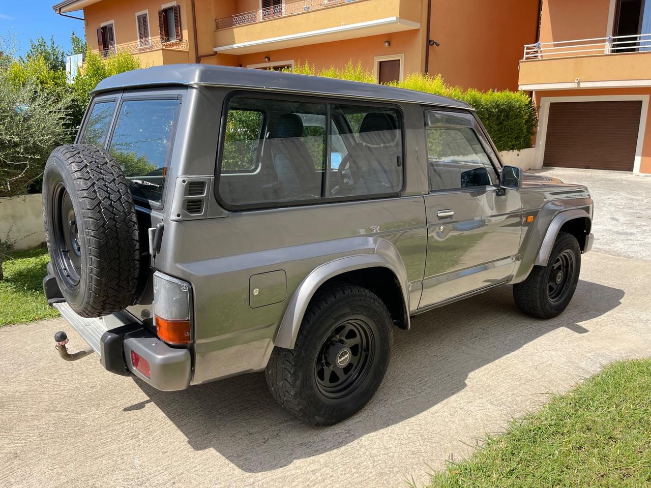 Nissan Patrol GR Y 60 GANCIO TRAINO AUTOCARRO