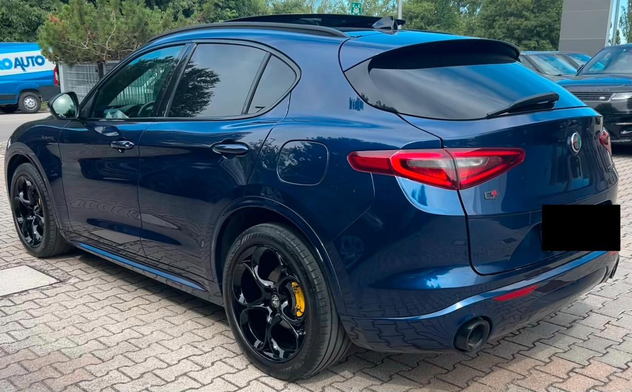 Alfa Romeo Stelvio SOLO PER COMMERCIANTI