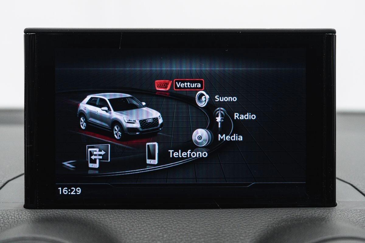Audi Q2 30 TFSI Business