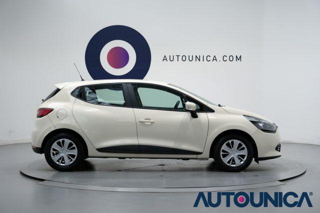 RENAULT Clio 1.2 75 CV 5 PORTE LIFE NEOPATENTATI