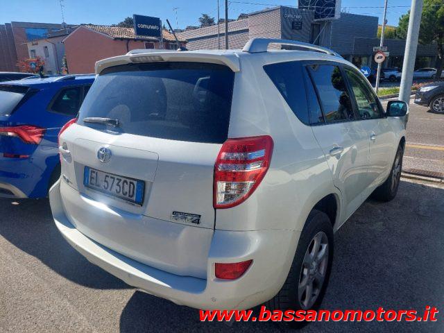 TOYOTA RAV 4 MY23 RAV4 Crossover 2.2 D-4D 150 CV DPF Exclusive