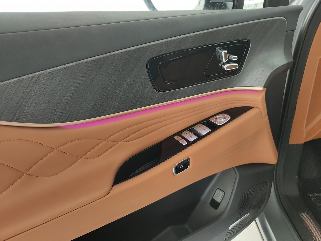 JAECOO JAECOO 8 SHS-P PHEV 1.5TGDI - Trazione AWD DHT3 Exclusive AWD - Interni Cuoio