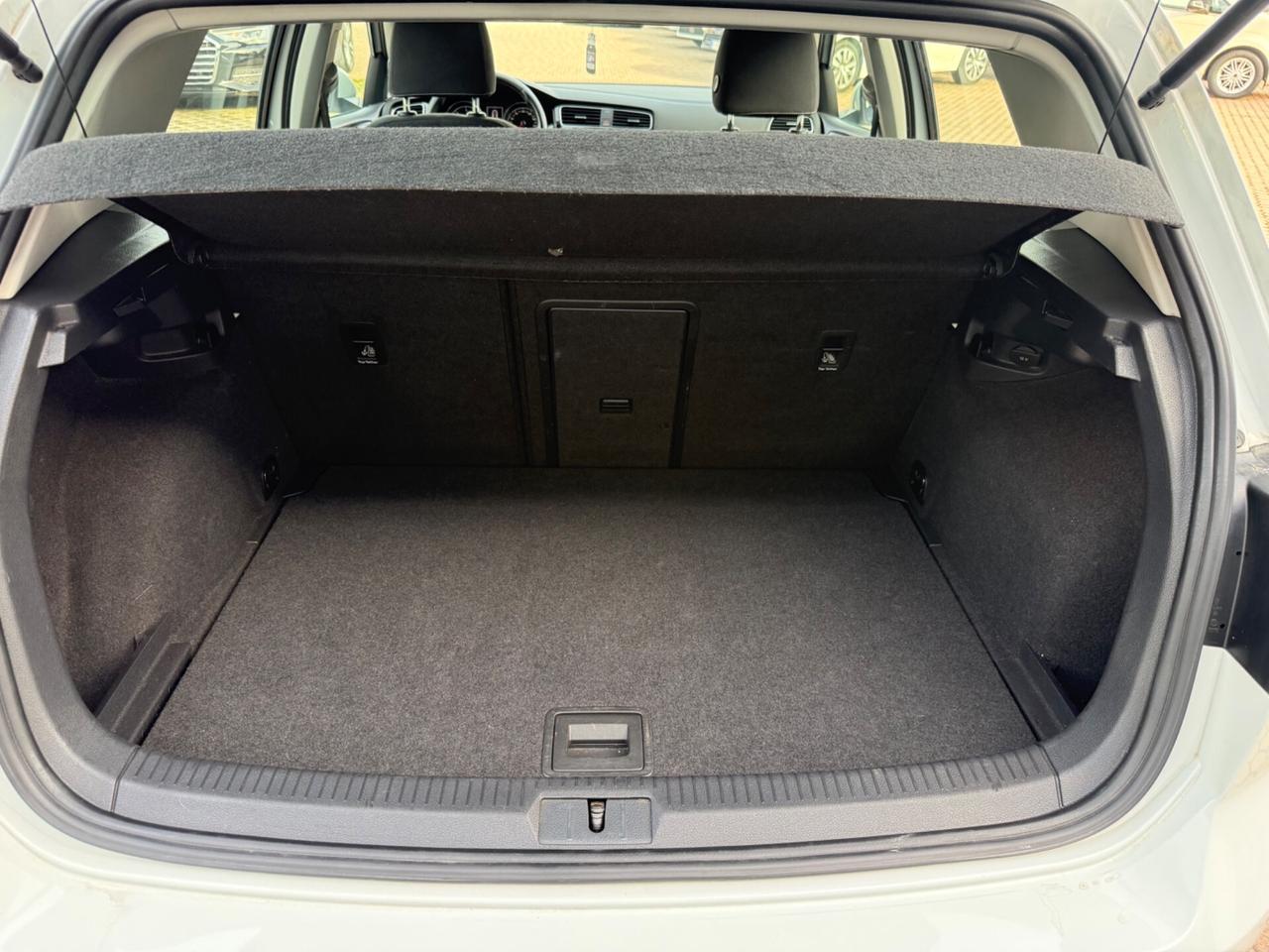 Volkswagen Golf Business 1.6 TDI 5p. Highline
