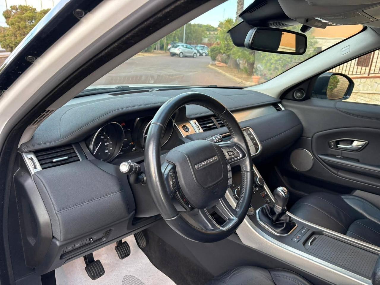 Land Rover Range Evoque 2.0 TD4 150 CV 5p. Pure