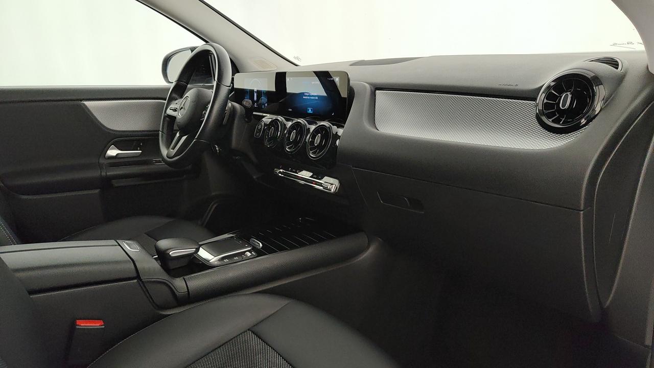 Mercedes-Benz GLA 180 d Business Extra auto