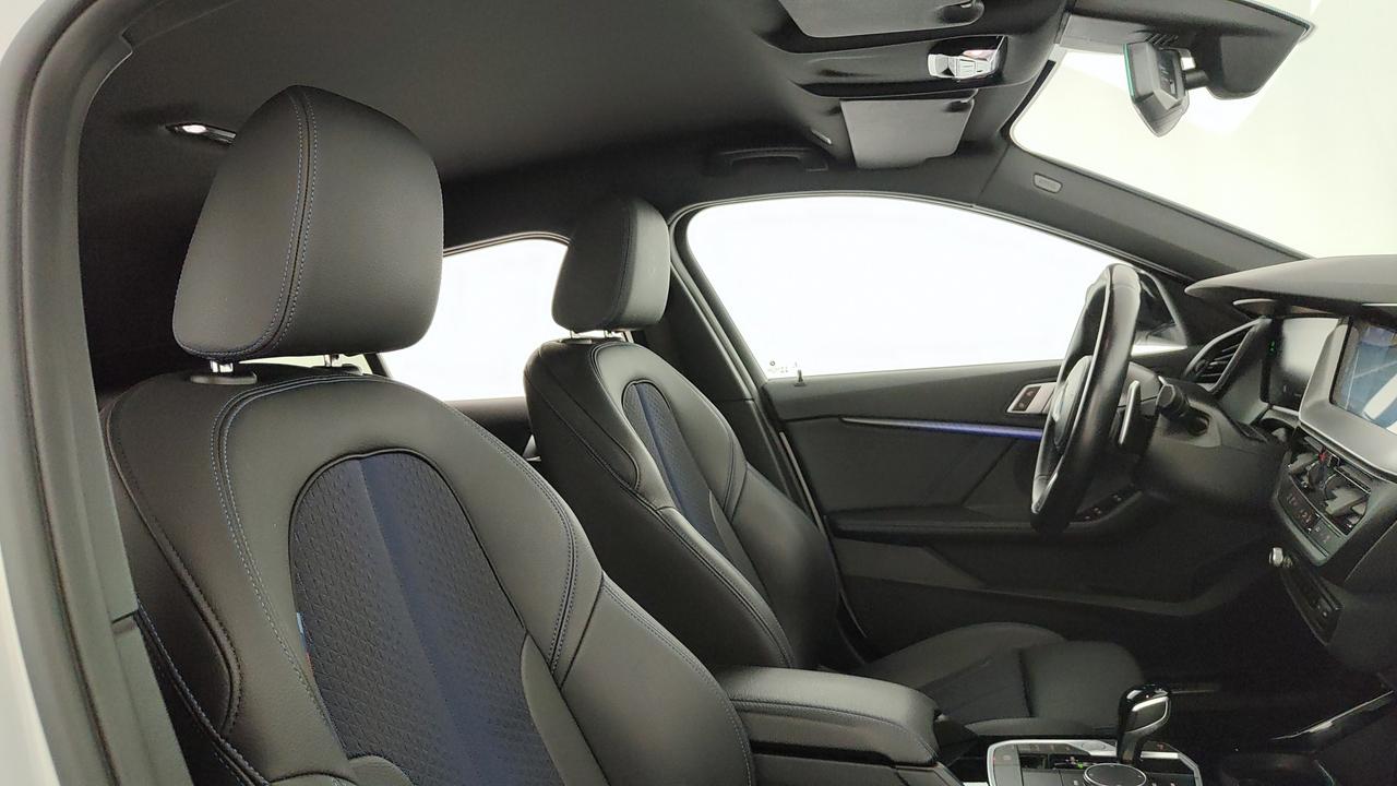 BMW Serie 1 F40 - 118d Msport auto