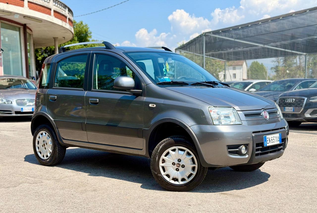 Fiat Panda 2012 1.2 4x4 Climbing OK NEOPATENTATI ! !b