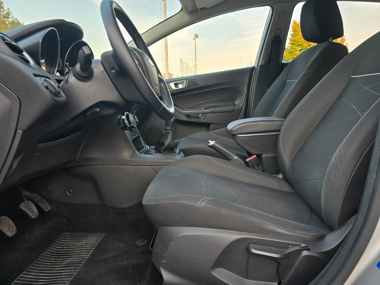 Ford Fiesta 1.5 TDCi 75CV 3 porte Black & White Edition