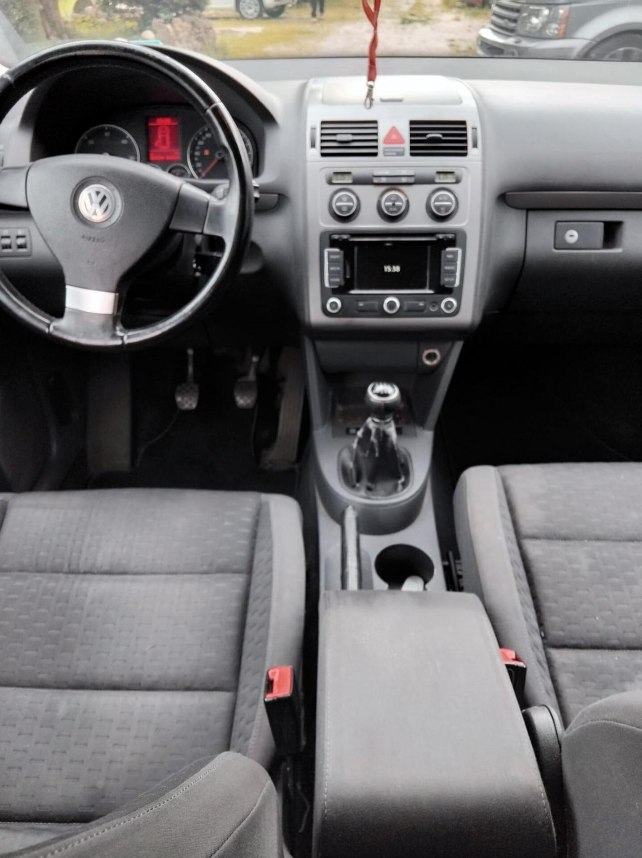 Volkswagen Touran 7 POSTI