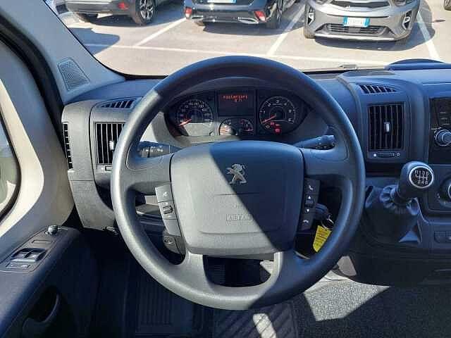 Peugeot Boxer 330 BlueHDi 120CV Combi Comfort