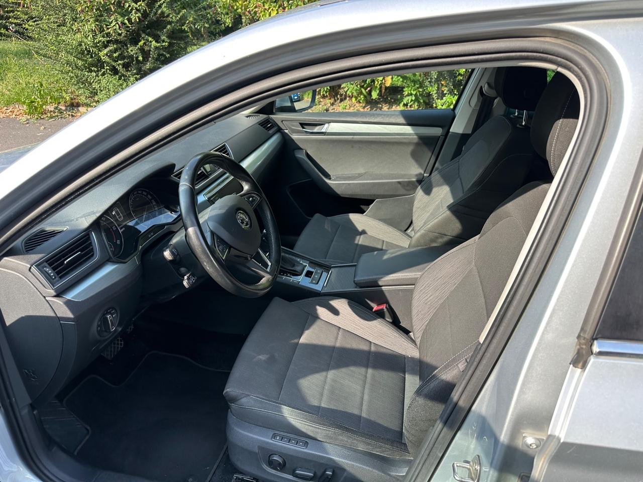 Skoda Superb 2.0 TDI DSG