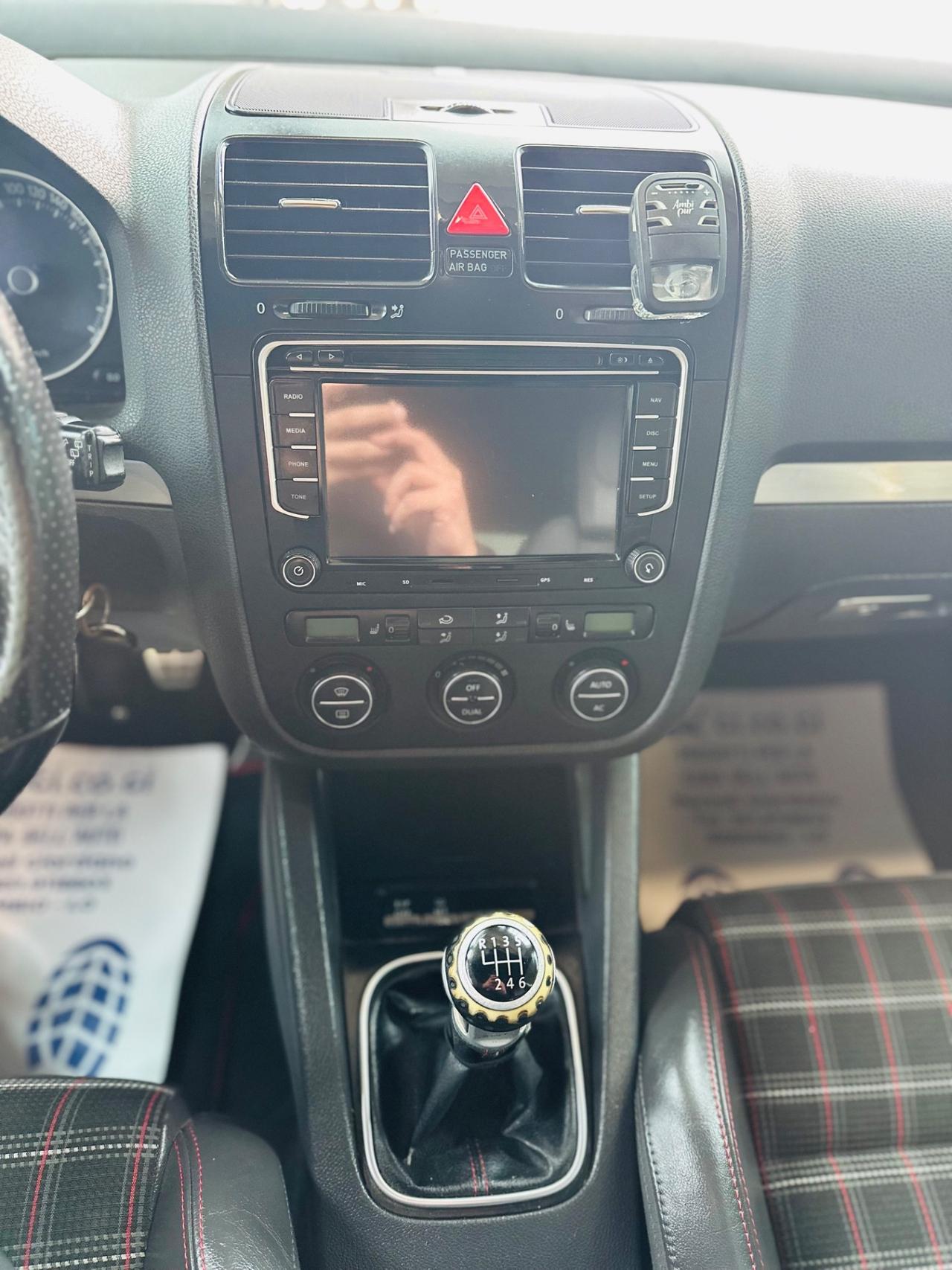 Volkswagen Golf GTI edition 30