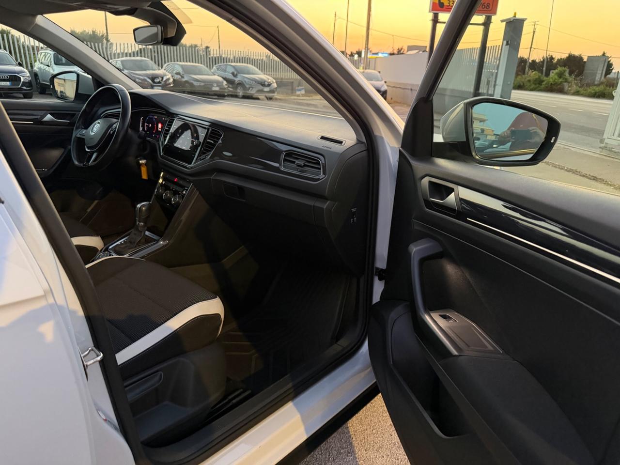 VOLKSWAGEN T-ROC 2.0 TDI 150 DSG 4MOTION TETTO