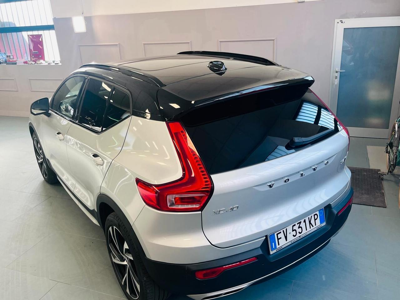 Volvo XC40 D4 AWD Geartronic R-design