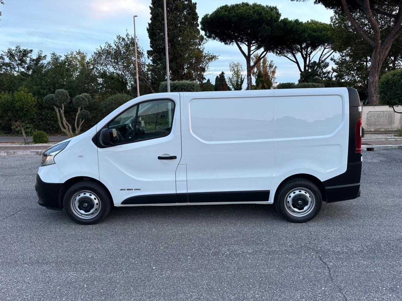 Renault Trafic T27 1.6 dCi 120CV PC-TN-DC Furgone