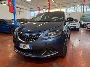 Lancia Ypsilon 1.0 FireFly 5 porte S&S Hybrid Ecochic Silver PREZZO SENZA VINCOLI