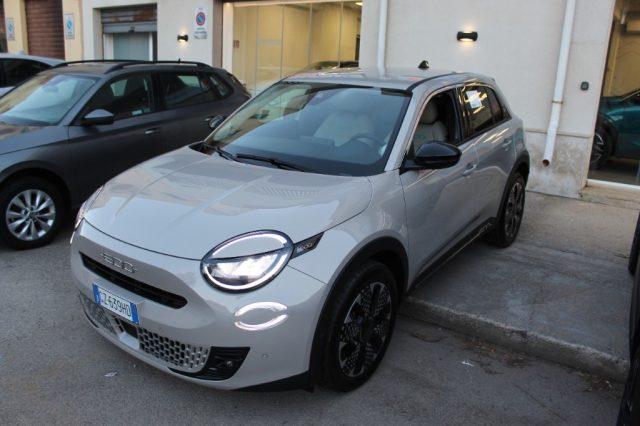 FIAT 600 Hybrid 110 CV DCT MHEV La Prima