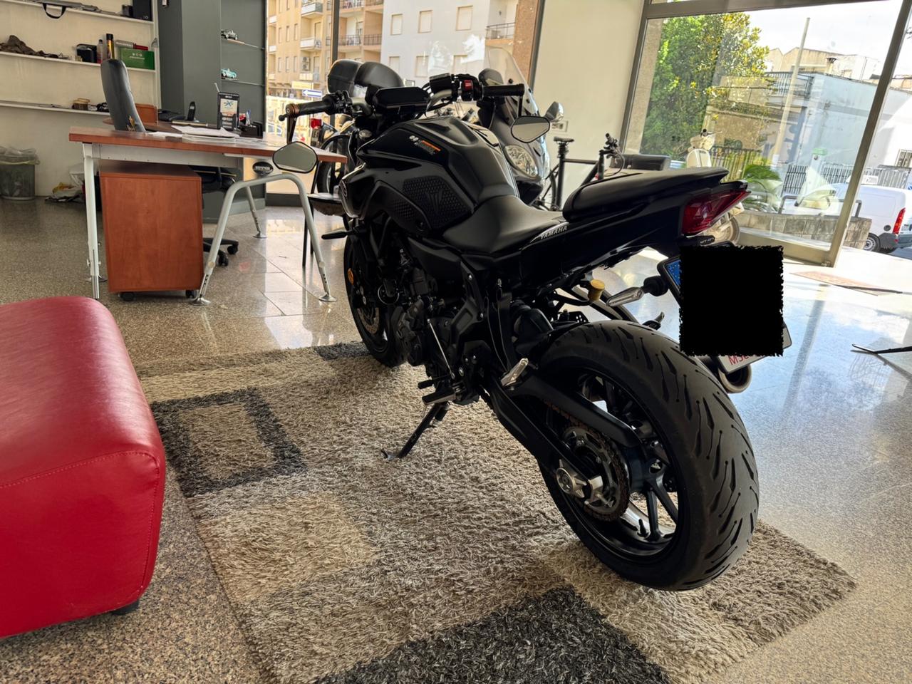 YAMAHA MT-07