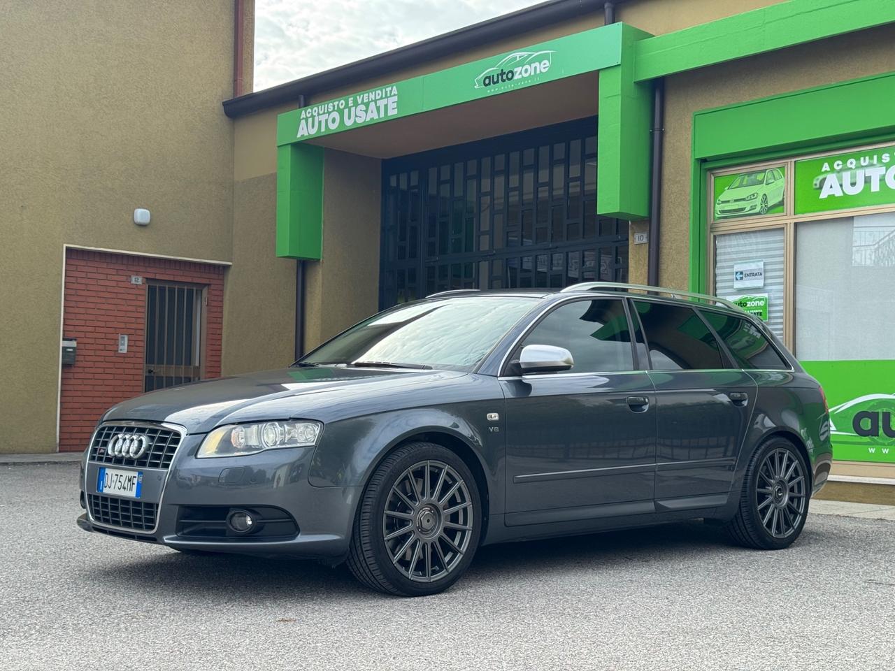 Audi A4 S4 4.2 V8 Avant quattro