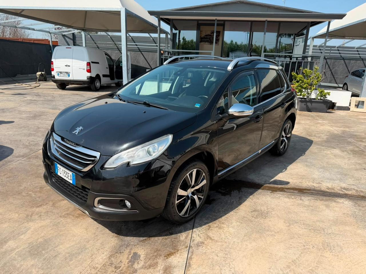 Peugeot 2008 BlueHDi 100 Allure